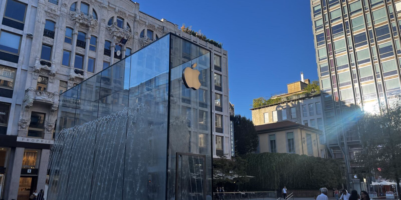 Правительство РФ поддержало законопроект, обязывающий Apple разрешить RuStore 2 img 4166