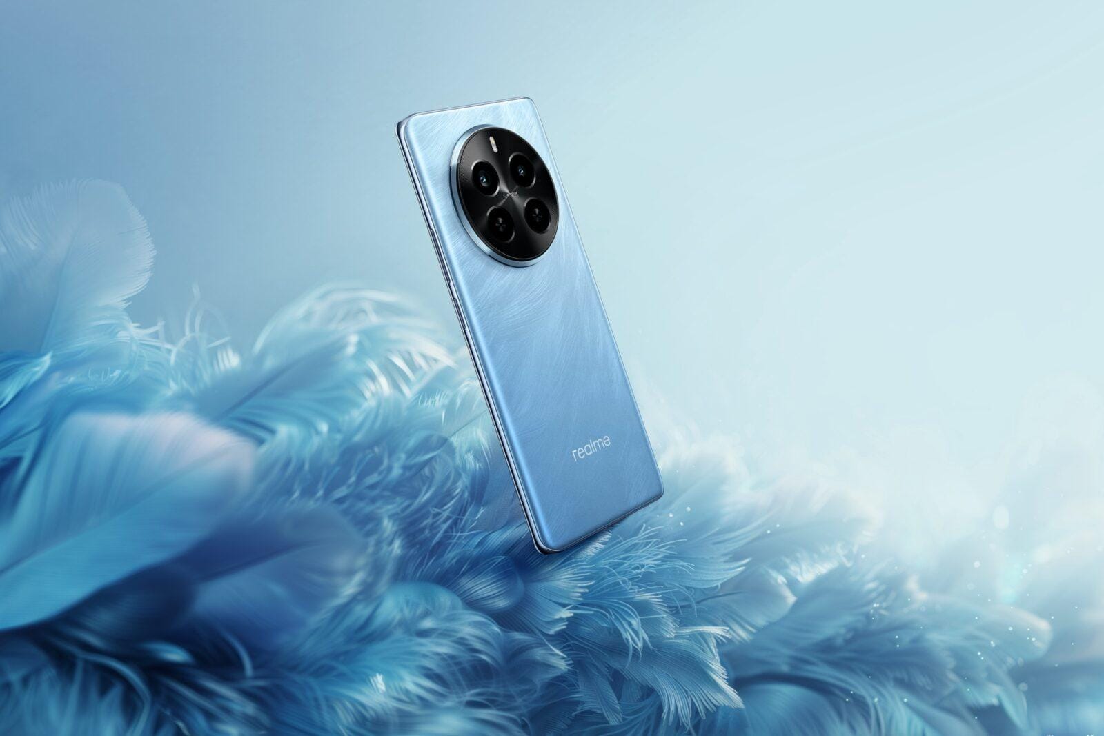 iQOO 13: подтверждены характеристики и детали нового флагмана с чипом Snapdragon 8 Elite 5 3