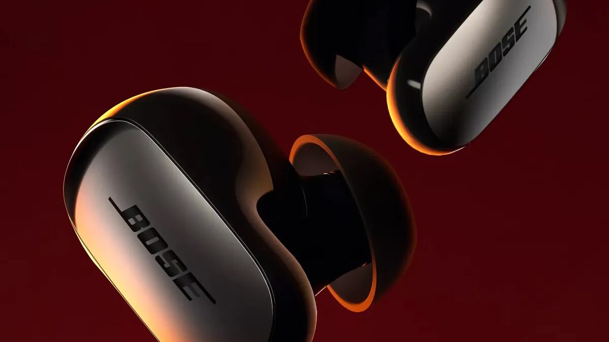 bose quietcomfort ultra wireless noise cancelling earbuds press image 3.jpg
