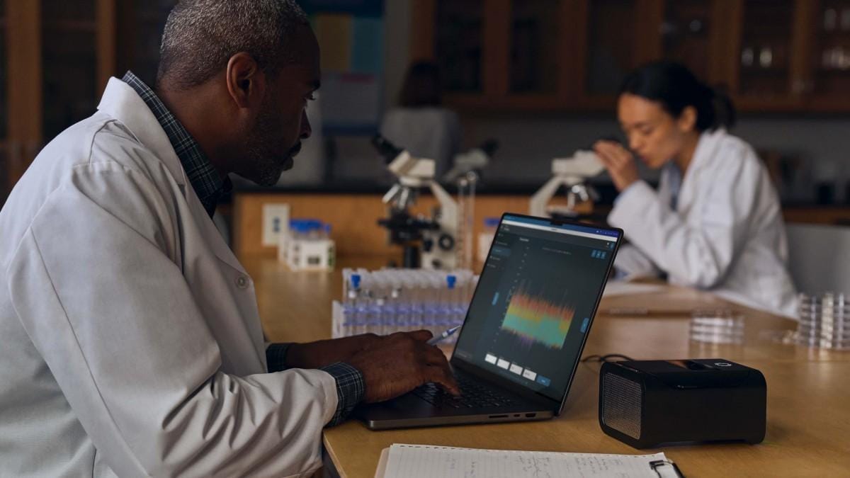Apple представила MacBook Pro с процессорами серии M4 6 Apple MacBook Pro