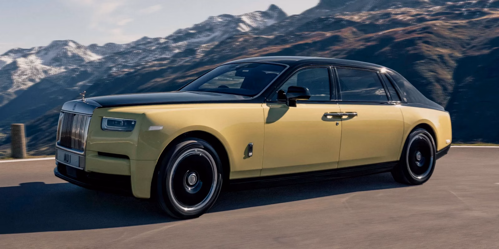 Rolls-Royce Phantom Goldfinger: эксклюзивный лимузин в честь 60-летия «Голдфингера» 18 p90576484 highres rolls royce phantom .jpg