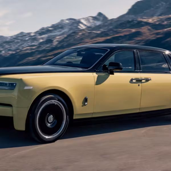 p90576484 highres rolls royce phantom .jpg