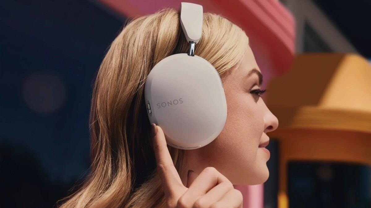 sonos considers high end headphones after ace sales struggle says report.webp