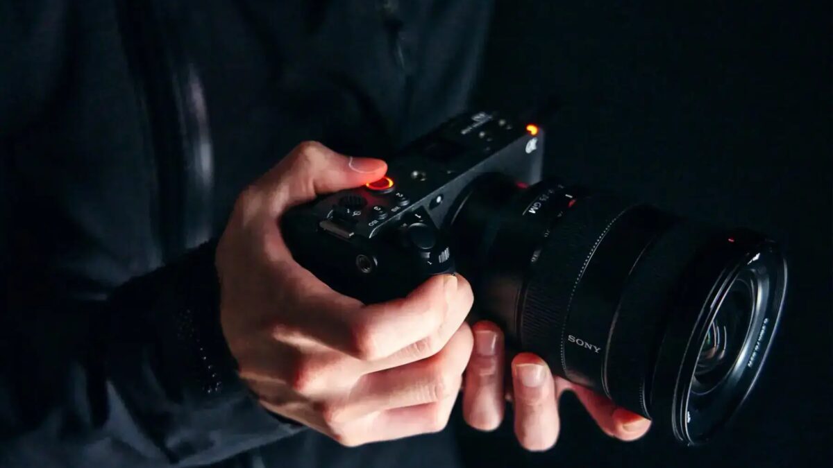 Sony выпускает флагманскую беззеркальную камеру Alpha 1 II 4 Sony Alpha 1 II