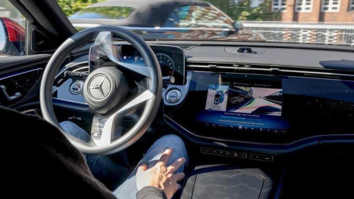 Mercedes-Benz