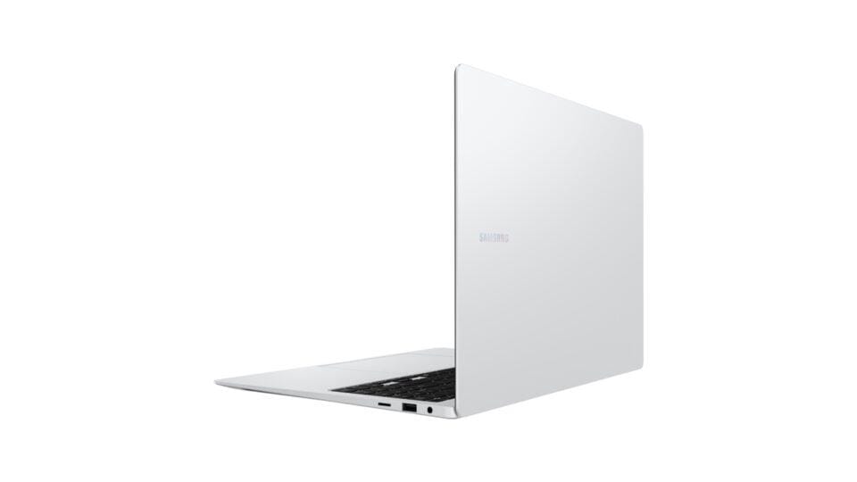 Представлен Samsung Galaxy Book 5 Pro: новый ноутбук с Intel Lunar Lake и AI 5 2 2