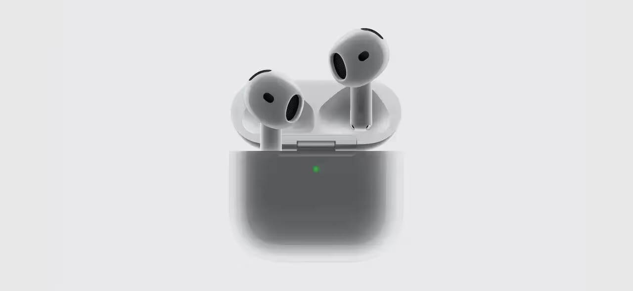 Беспроводные наушники Nothing Ear 1 в футляре сверху вид