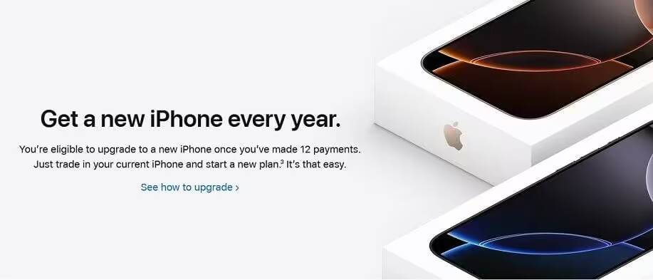 Рекламное изображение новых моделей iPhone с экраном и коробками