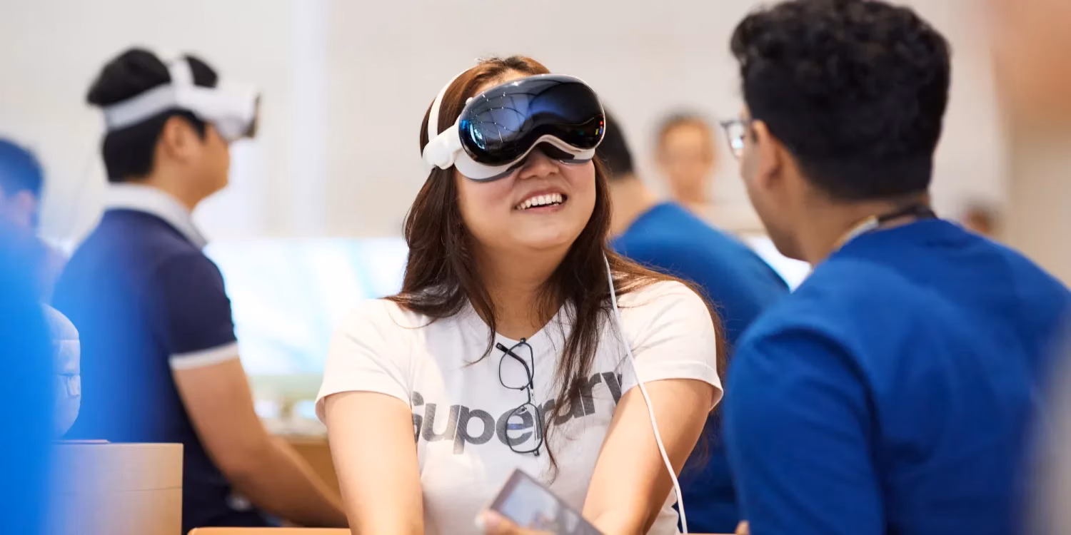 Apple начнёт продажи Vision Pro на Тайване в декабре 2 vision pro apple store.jpg