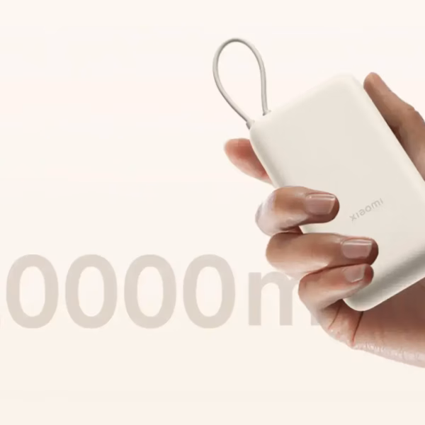xiaomi 33w 20000mah power bank integrated cable in hand 2048x1168 1