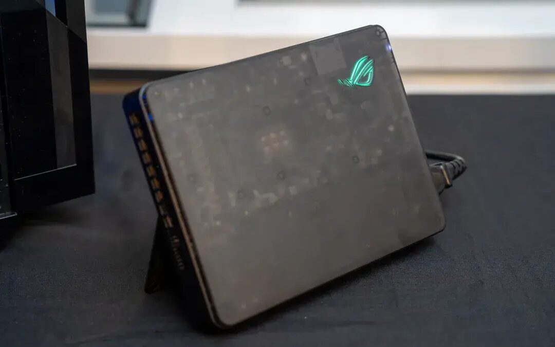 CES 2025: Asus показала топовую док-станцию XG Mobile 2025 с поддержкой Thunderbolt 5 5 247458 ces 2025 asus rog xg mobile adibenedetto 0001 1