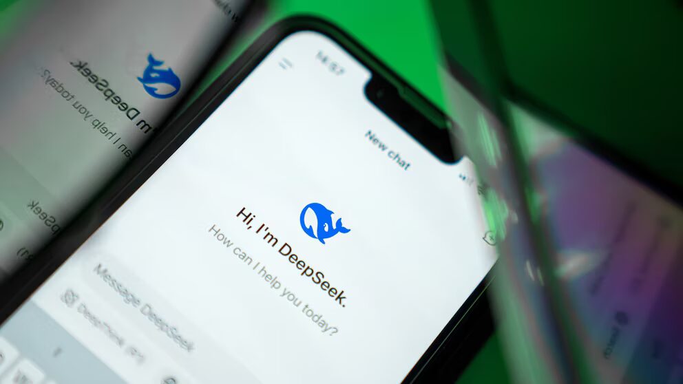 Запуск DeepSeek: китайский AI-чат-бот вызывает беспокойство на американских рынках 3 deepseek ai gty jm