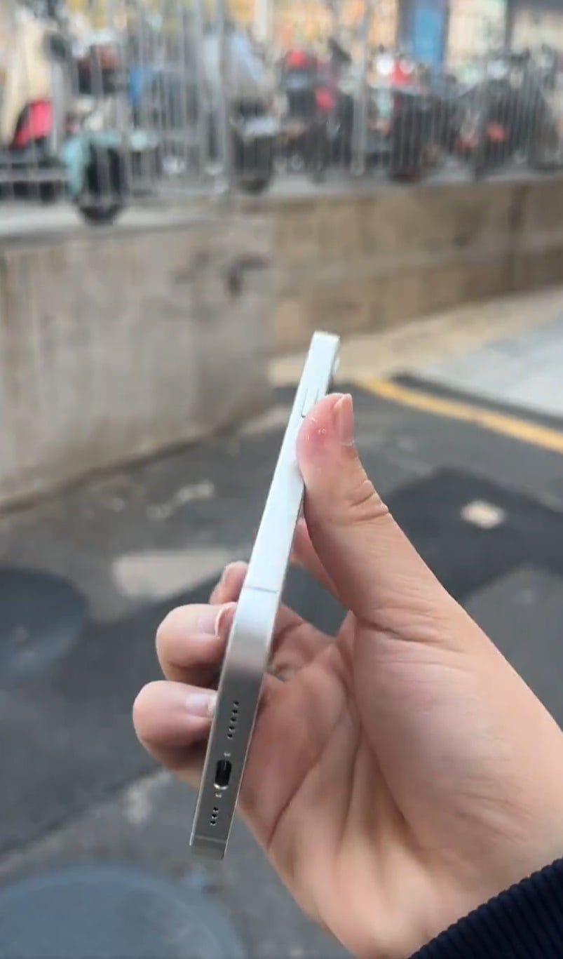 iPhone SE 4: утечка видео раскрывает новый дизайн и ключевые особенности 7 majin bu iphone se 4 mid 4