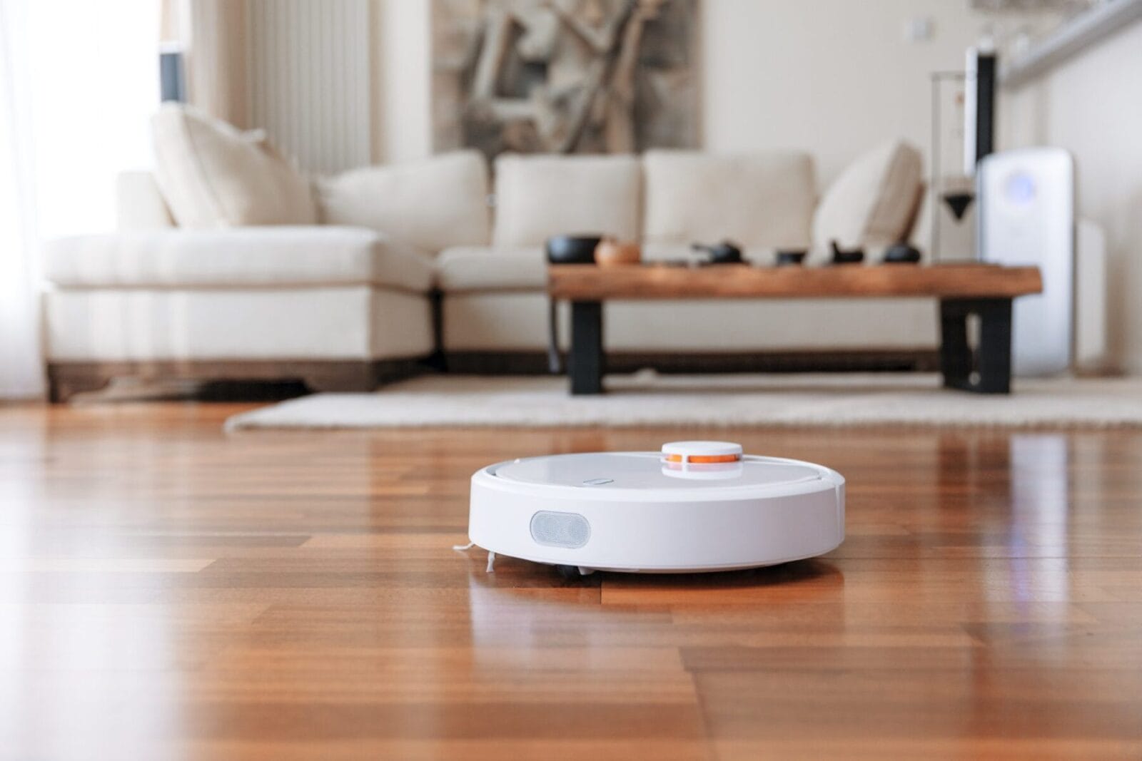 CES 2025: какие гаджеты ждать на технологической выставке 8 mi robot vacuum 06 1920x1280 1