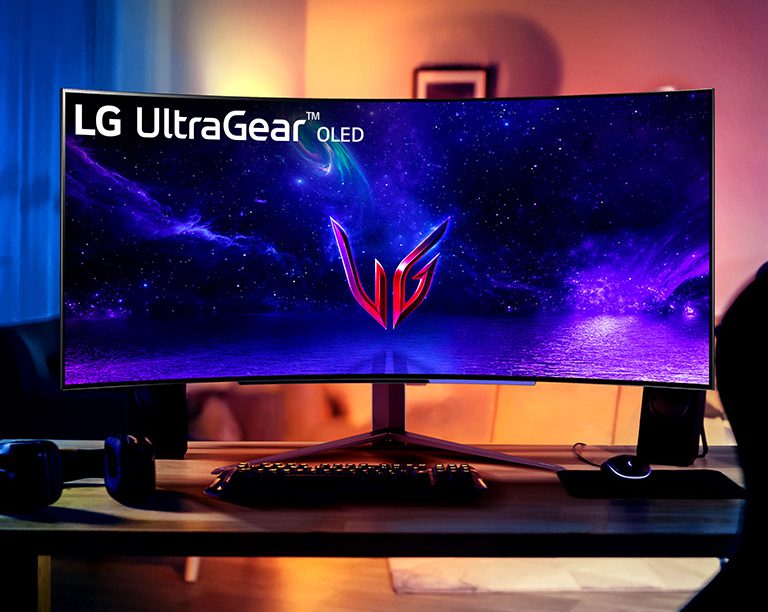 LG UltraGear G8