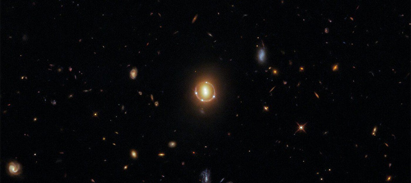 Телескоп Euclid зафиксировал идеальное «кольцо Эйнштейна» 4 551329 c78f5kk6m4 space
