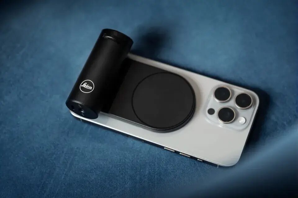Leica представляет LUX Grip для iPhone: стиль и функциональность для фотографов 2 Leica LUX Grip