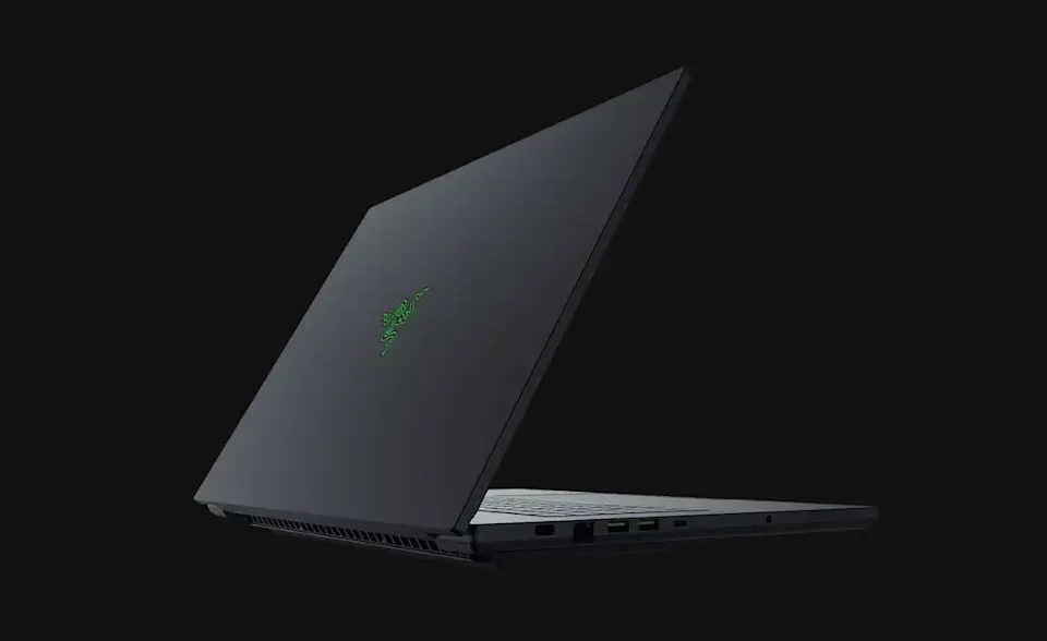 Razer анонсировала обновленный ноутбук Blade 18 с двухрежимным дисплеем 3 Razer Blade 18