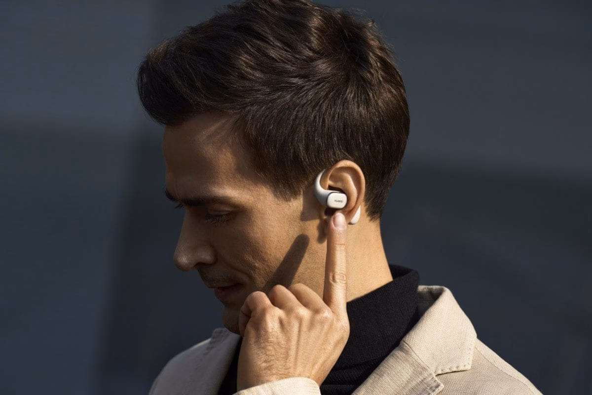 Huawei представит складной Mate XT и спортивные наушники FreeArc 18 февраля 2 Huawei FreeArc