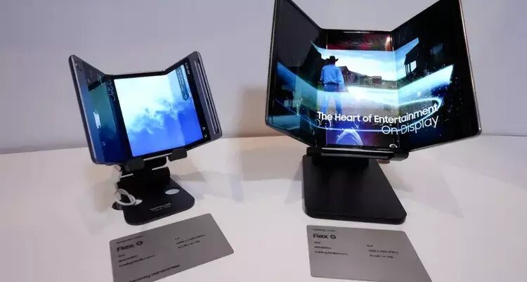В сети появились новые слухи о тройной раскладушке Samsung 2 img 0125