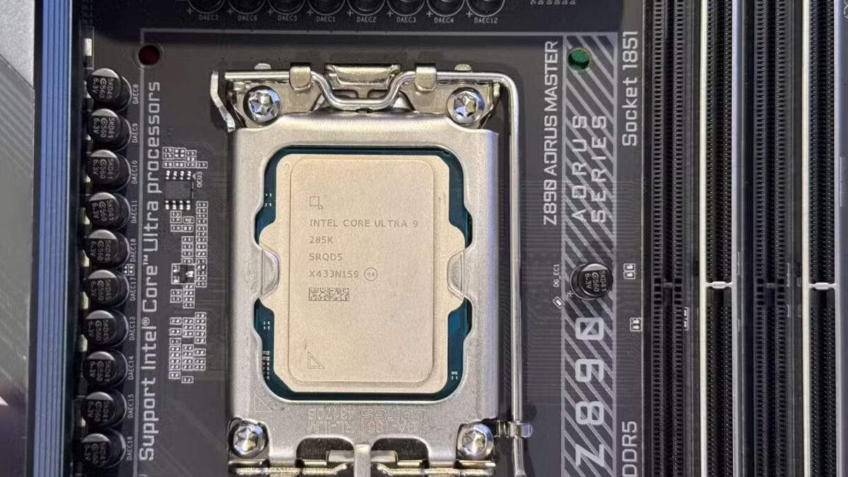 intel core ultra 9 285k socket centered edited