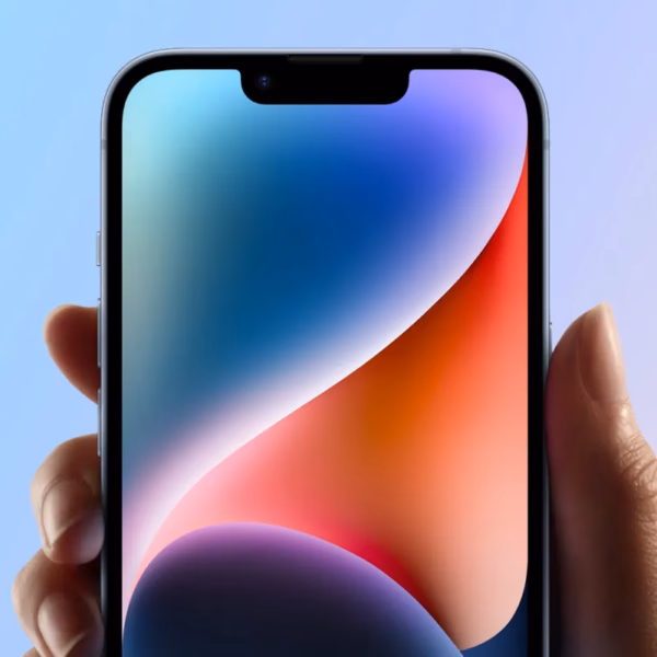 iphone 14 iphone se 4.jpg