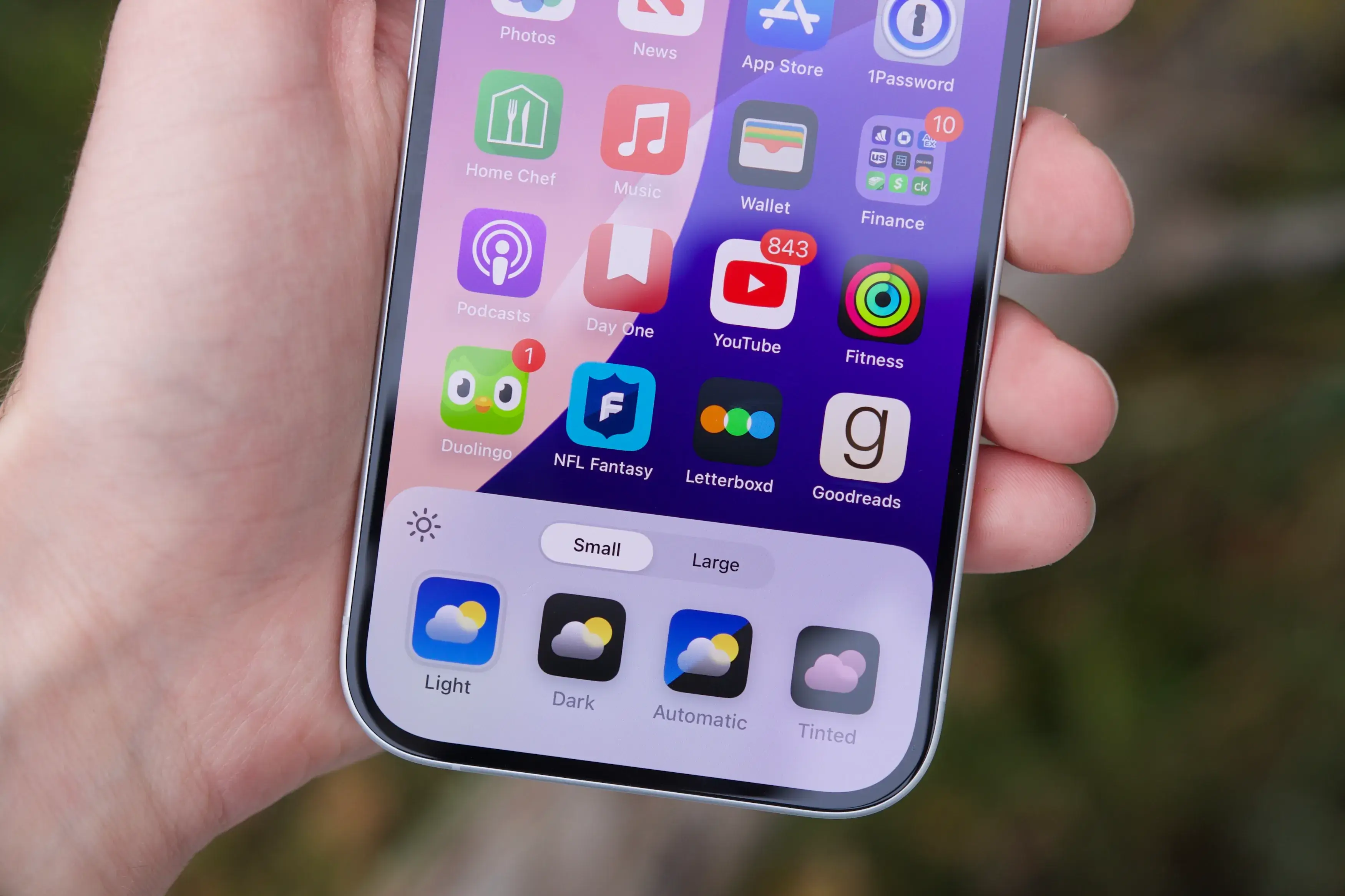 Apple iPhone 16e VS iPhone 16: в чем разница? 11 Apple