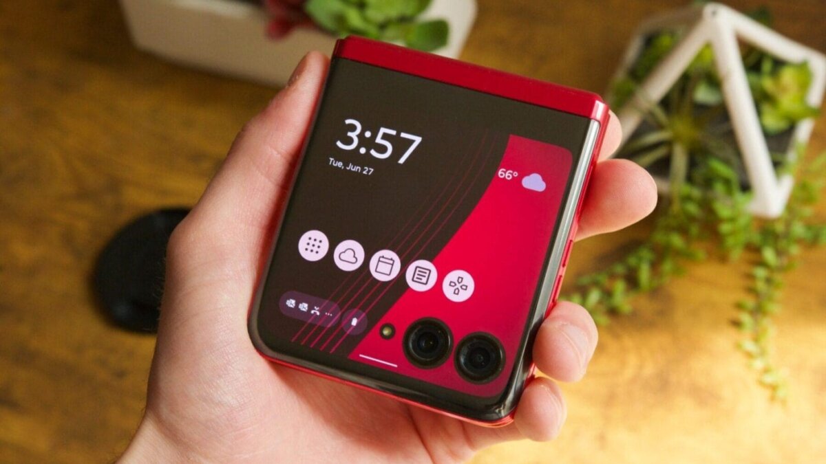 motorola razr plus