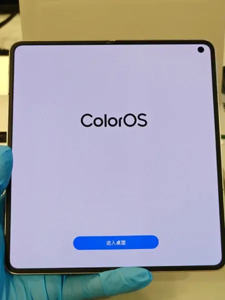 Oppo Find N5: революционный складной смартфон с защитой от воды 5 oppo find n5 crease live image 3