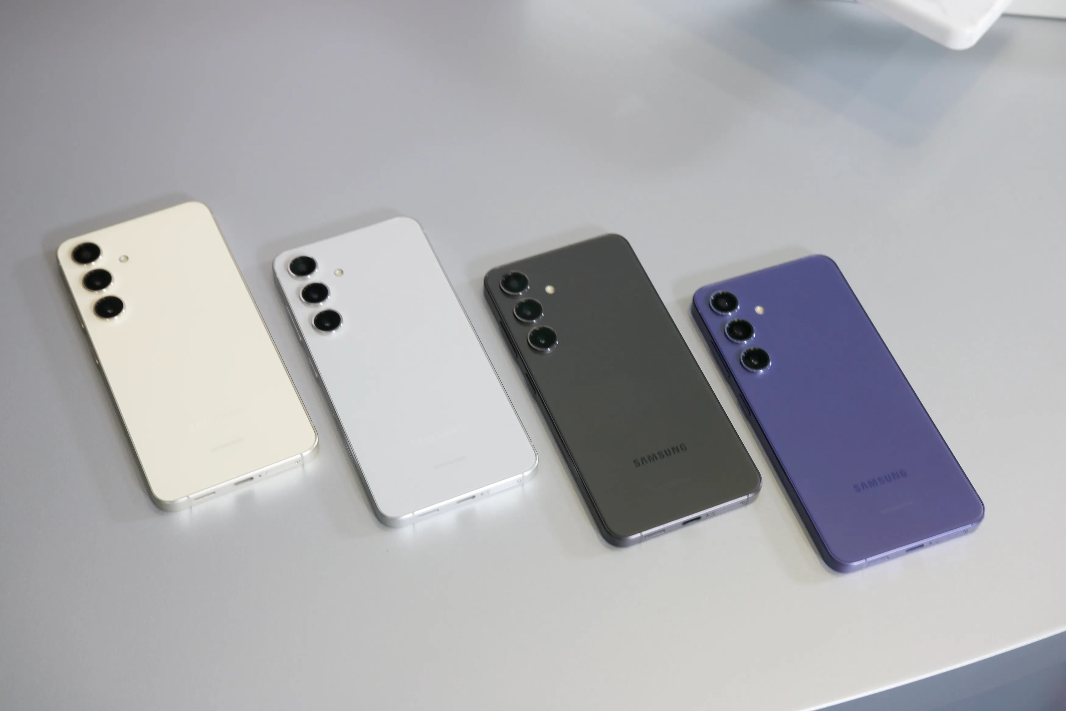 Предзаказы на линейку Samsung Galaxy S25 стали самыми высокими с 2022 года 5 samsung galaxy s24 hands on 9.jpeg