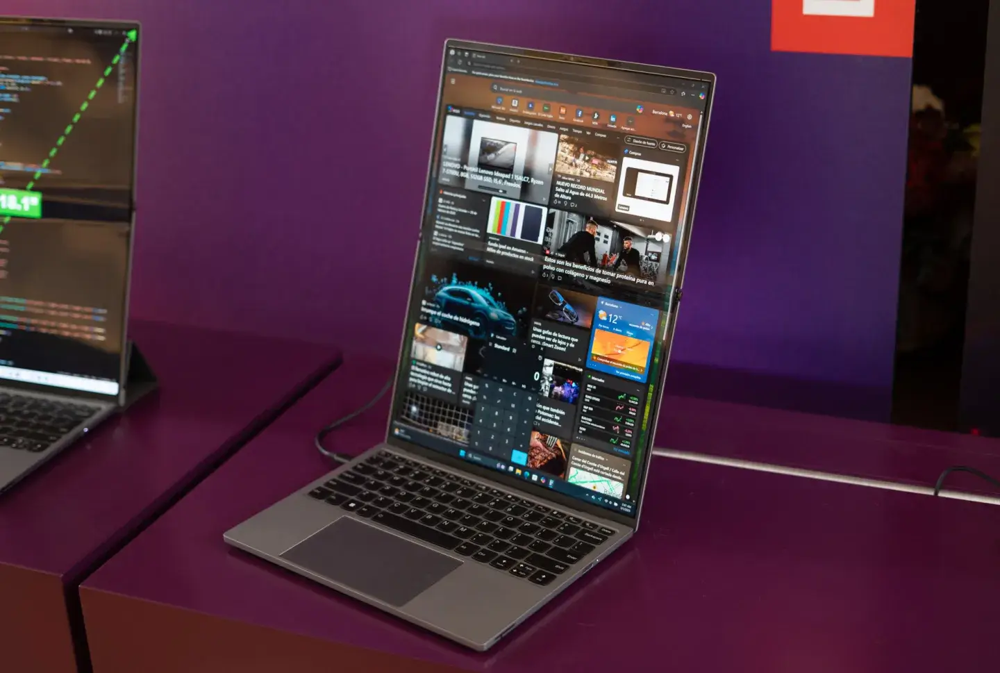 Лучшие новинки, которые мы увидели на MWC 2025 18 Lenovo ThinkBook Flip
