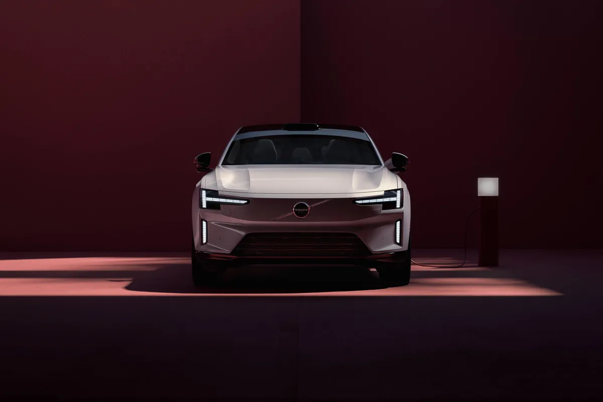 Volvo представила ES90 2026: электрический седан с амбициями кроссовера 24 342437 volvo es90