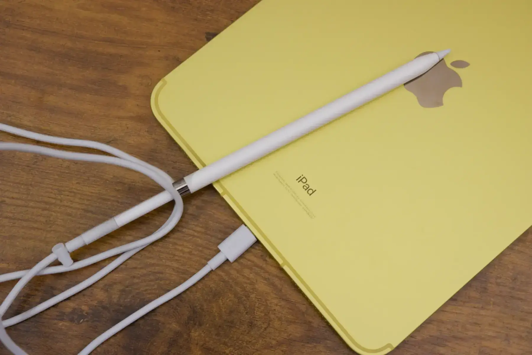 Apple iPad (2025) VS iPad Air (2025): что выбрать в эпоху ИИ? 23 Apple