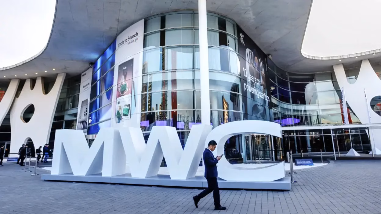 Прямая трансляция MWC 2025: все смартфоны, гаджеты и комментарии из Барселоны 1 hero image 2