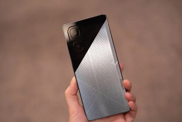 infinix solar powered concept