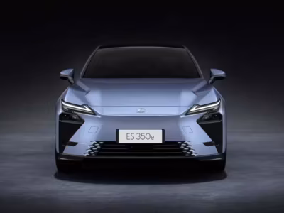 Lexus показал электрический седан ES с футуристичным дизайном