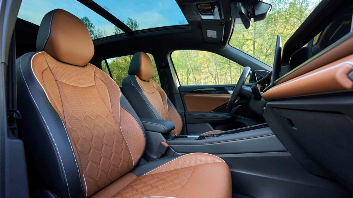 2026 volkswagen tiguan sel r line interior 2