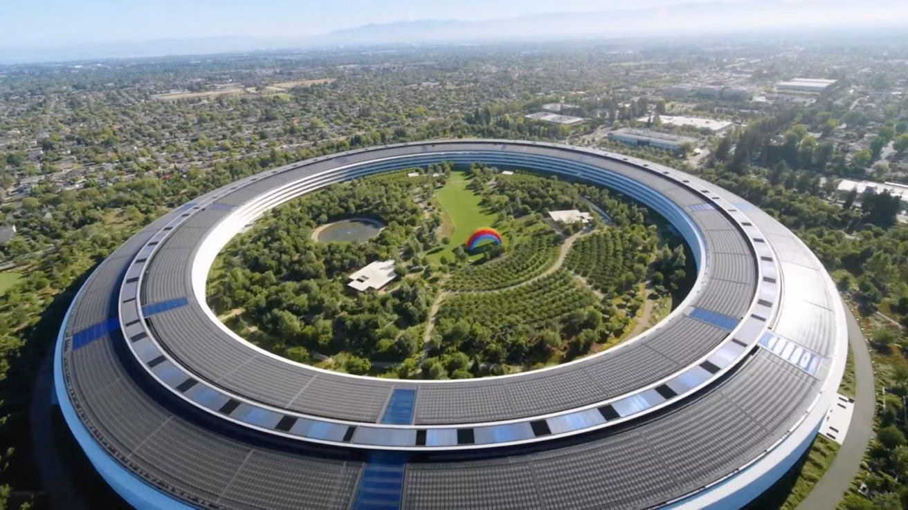 Доходы Apple могут вырасти на фоне торговой войны США и Китая 1 63427 131800 63170 131268 apple park xl xl 2