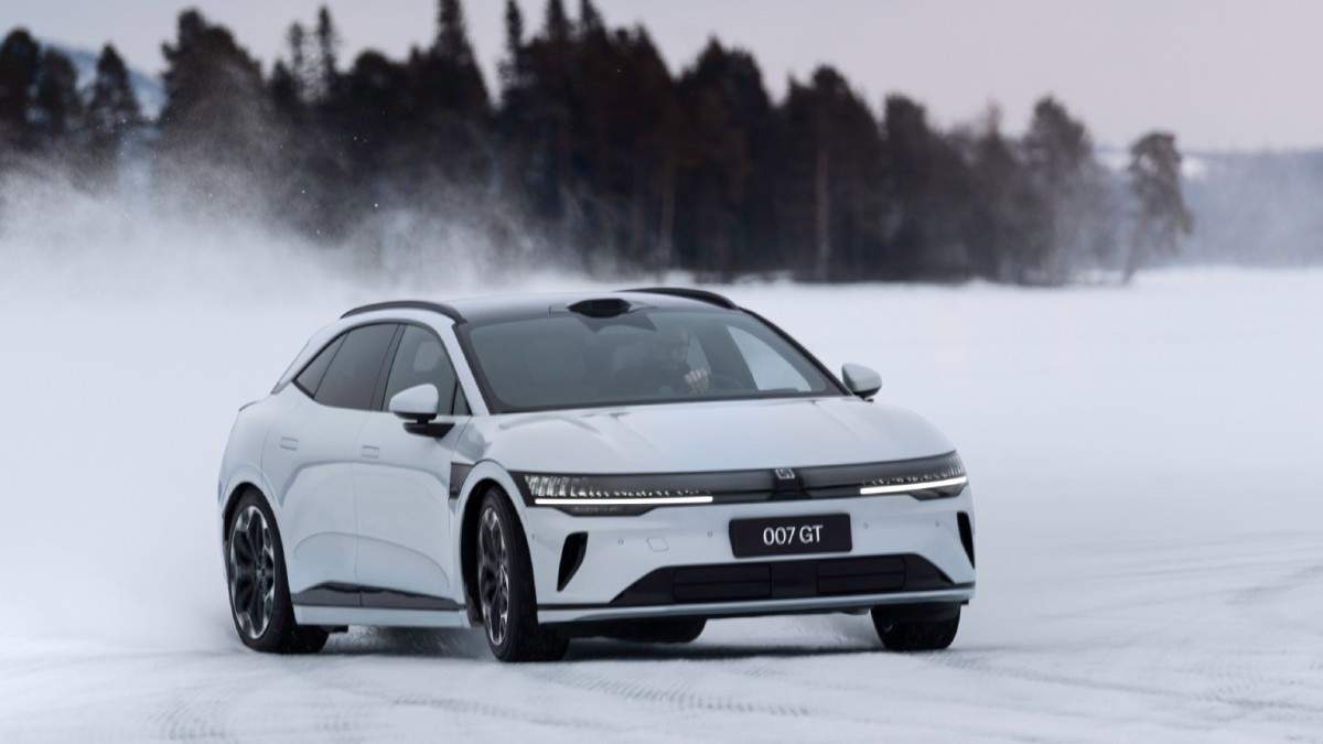 Zeekr представляет 007 GT — стильный и мощный электромобиль за €24,500 7 Zeekr 007 GT