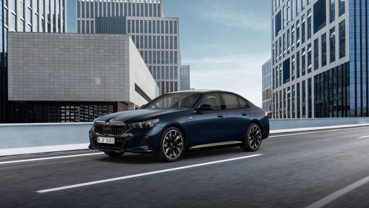 bmw 550e xdrive m sport pro blue onyx edition 1 2