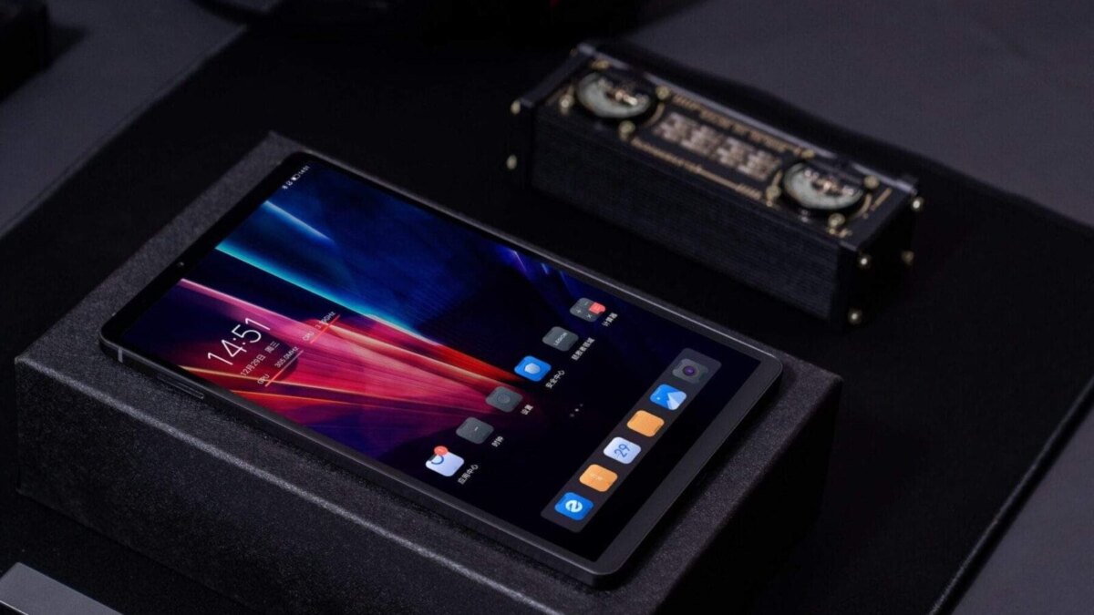Lenovo Legion Y700
