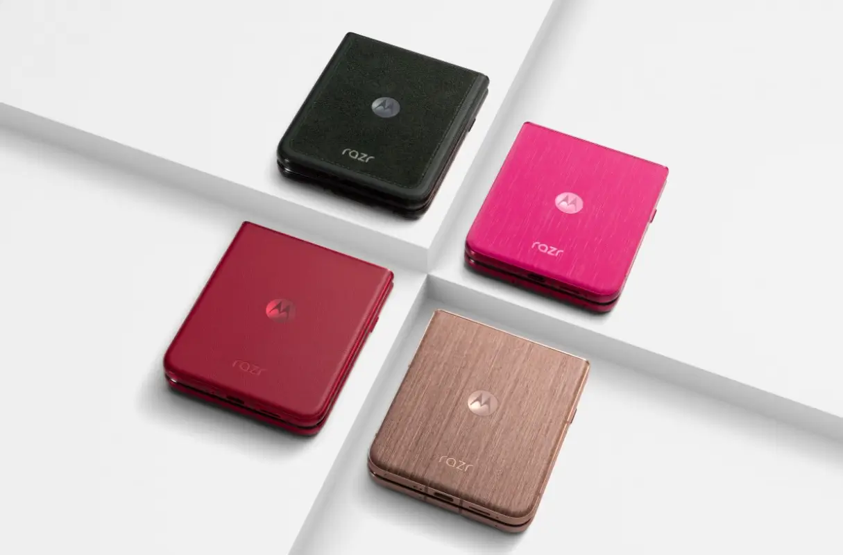 Motorola представила флагманские Razr 60 и Razr 60 Ultra с AI 9 motorola razr 60 ultra leaked promo material showcasing color options