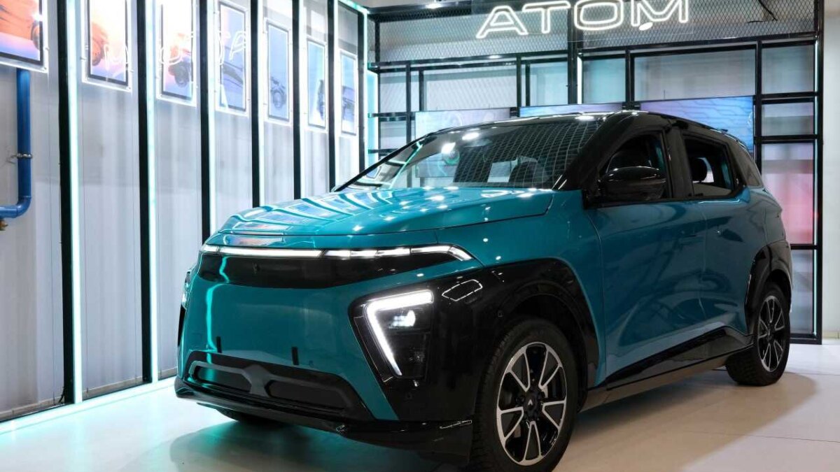 Новый электромобиль Атом: как выглядит и едет прототип 1 photo 2025 02 03 18 56 57