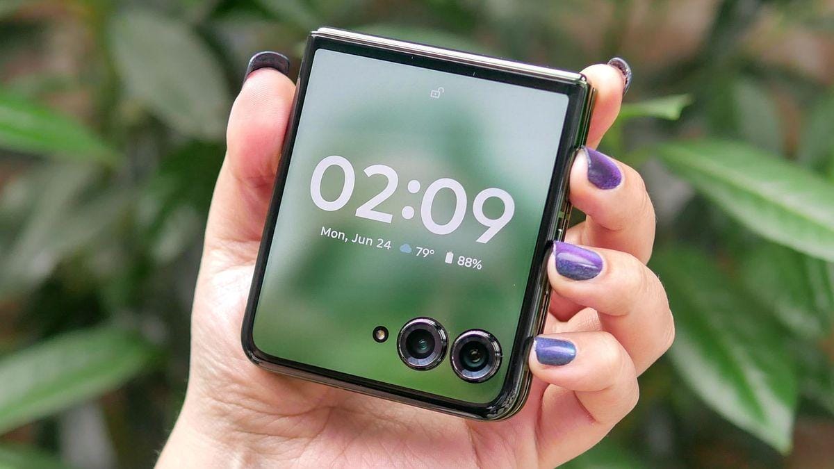 Новый Motorola Razr 2025: всё, что известно перед анонсом 8 qhmq9rrleltdf6gdkwoasb 1200 80
