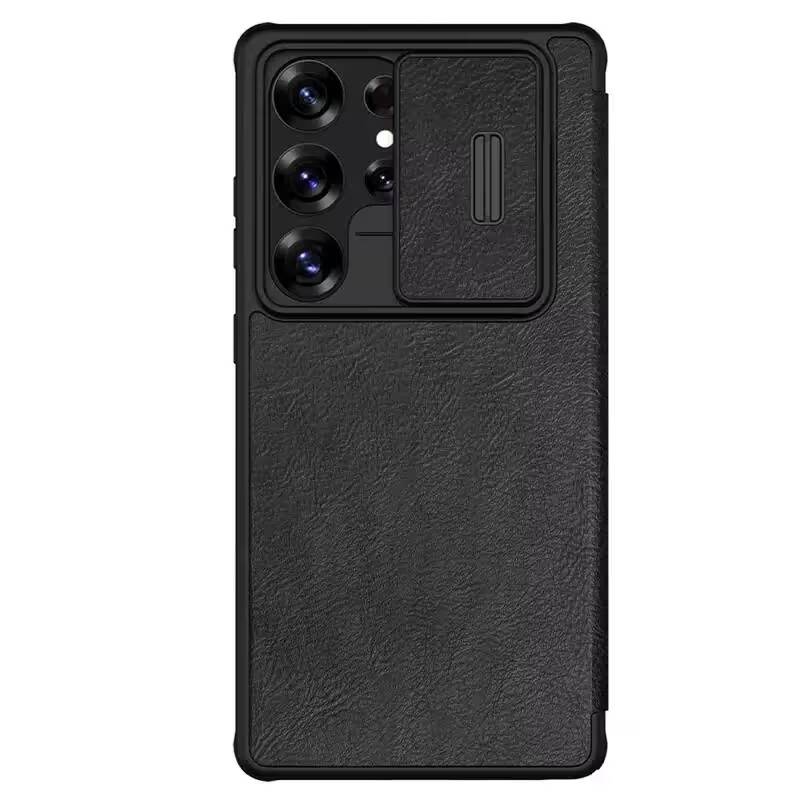 Задняя панель смартфона Samsung Galaxy S25 с кожаным чехлом