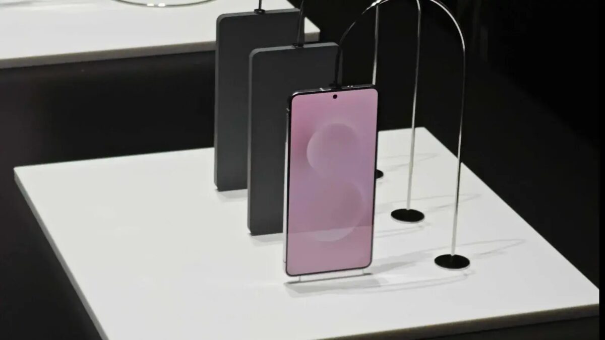 samsung reportedly delays launch of super slim galaxy s25 ed zh2v