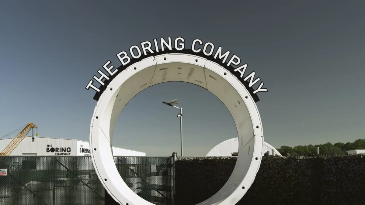 00boring tunnel superjumbo.jpg