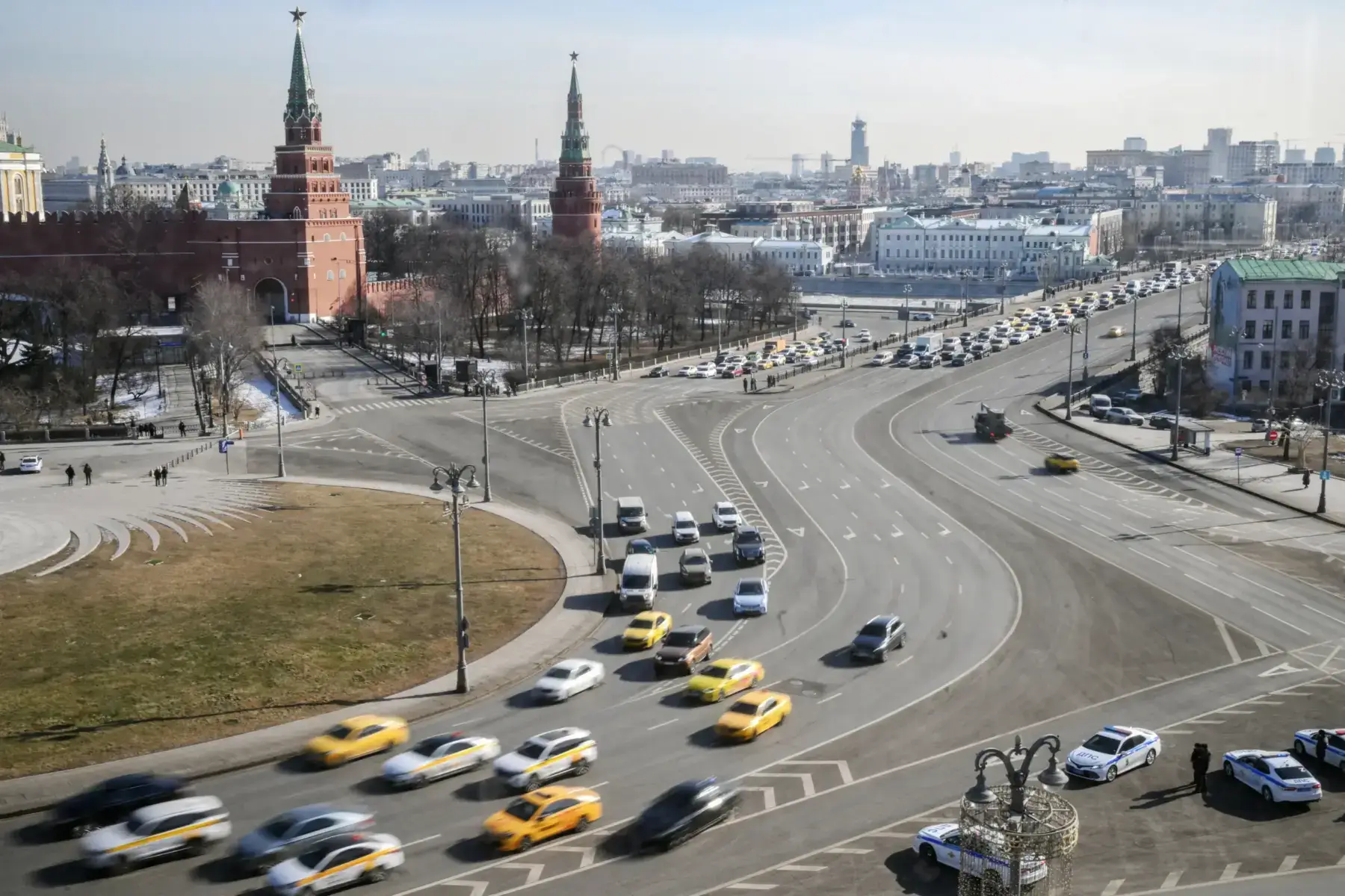 Госдума утвердила закон о локализации автомобилей для такси 4 aqabztxysiwfq4dqgpmtjhhrkl26ohy5zw7bf0mqmmcqh i0vsdmia ef0s4arvyep541u8wgag8wwug fpmxl4om0m scaled