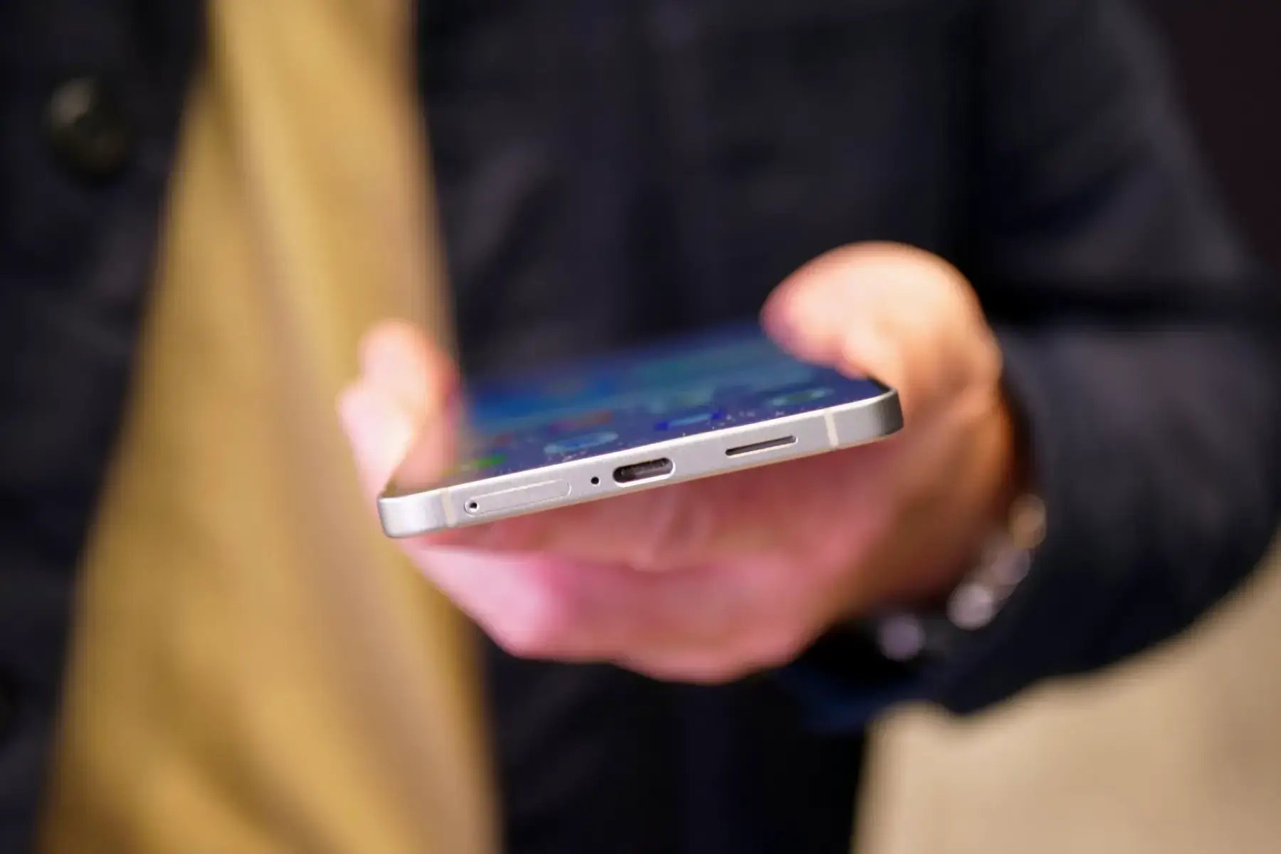 Битва титанов: Samsung Galaxy S25 Edge против iPhone 16 Pro Max 13 Samsung