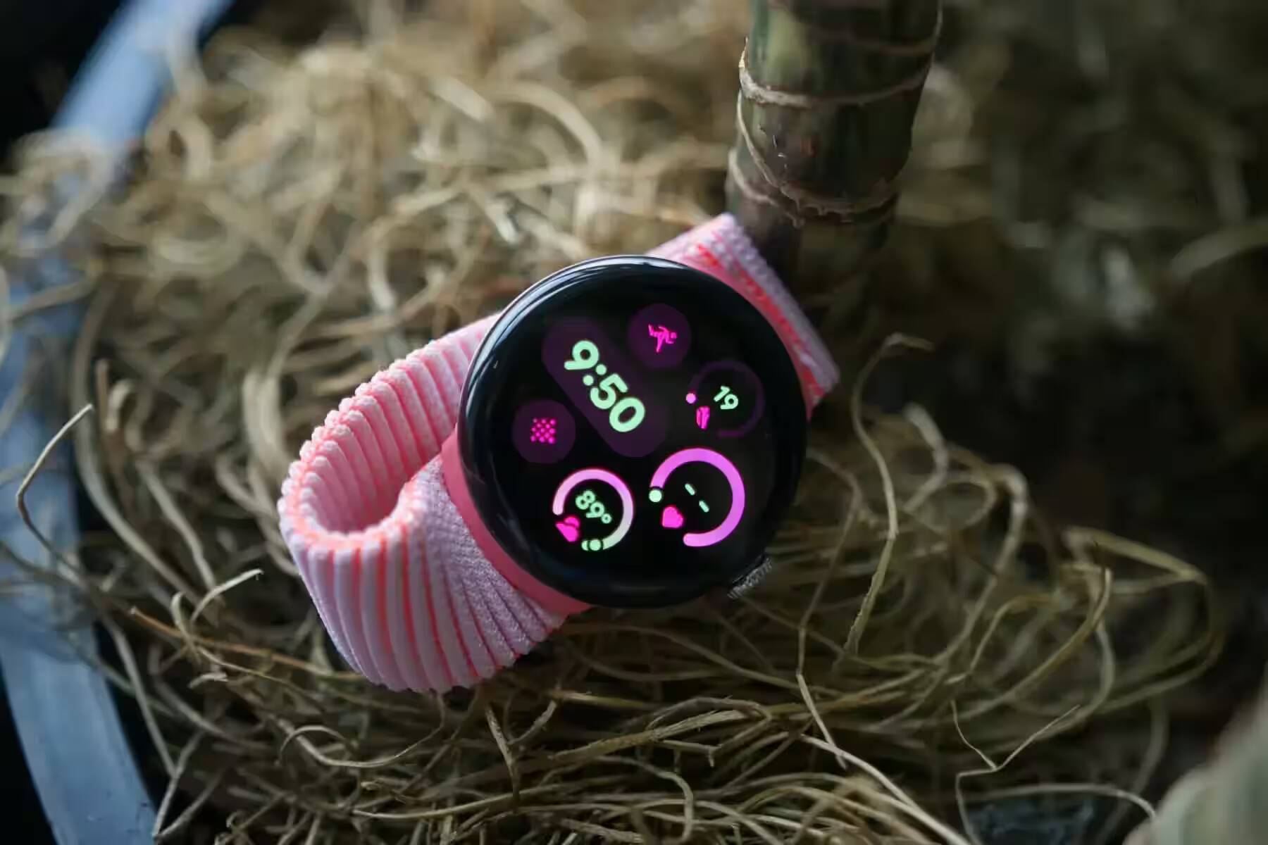 Умные часы Google с круглым дисплеем и интерфейсом Android 16